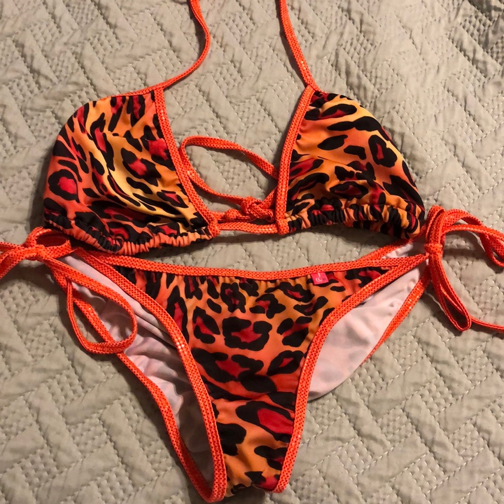 Neon orange leopard bikini